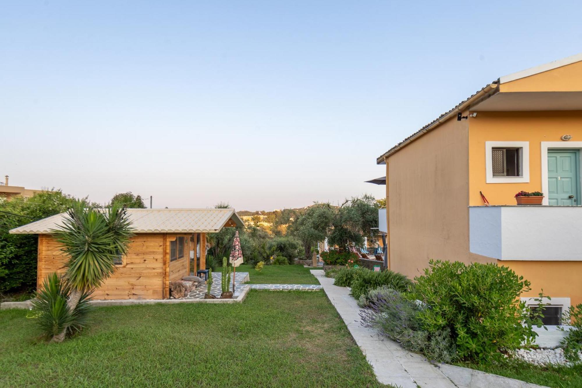 Hotel apartamentowy Little Corfu *